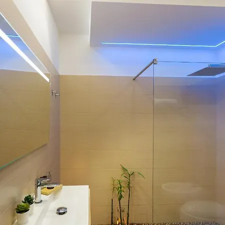 Le Del Duomo לינה וארוחת בוקר 4*